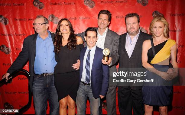 Actors Ed O'Neill, Sofia Vergara, producer Jason Winer, creator/executive producer Steve Levitan, and actors Eric Stonestreet and Julie Bowen attend...