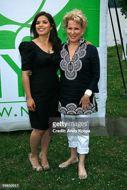 Bette Midler and America Ferrera attend the New York Restoration Project's 9th Annual Spring Picnic at Fort Washington Park on May 17, 2010 in New...