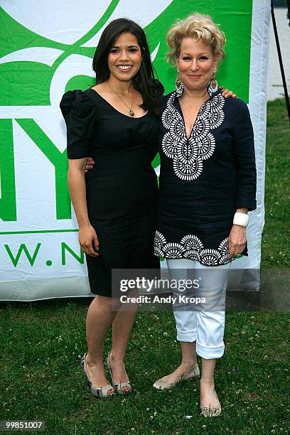 Bette Midler and America Ferrera attend the New York Restoration Project's 9th Annual Spring Picnic at Fort Washington Park on May 17, 2010 in New...