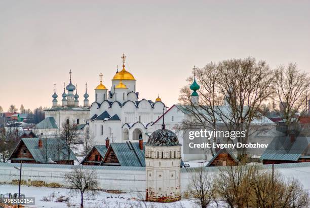pokrovsky monastery in suzdal - suzdal stock pictures, royalty-free photos & images