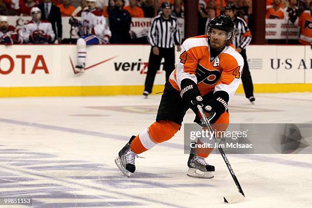 Kimmo Timonen of the Philadelphia Flyers handles the puck in Game 1 of the Eastern Conference Finals during the 2010 NHL Stanley Cup Playoffs at...