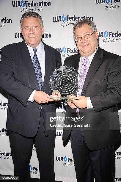 Chairman & CEO, Turner Broadcasting System, Incorporated, Phil Kent , and event honoree, president of Turner Entertainment Networks, Steve Koonin...