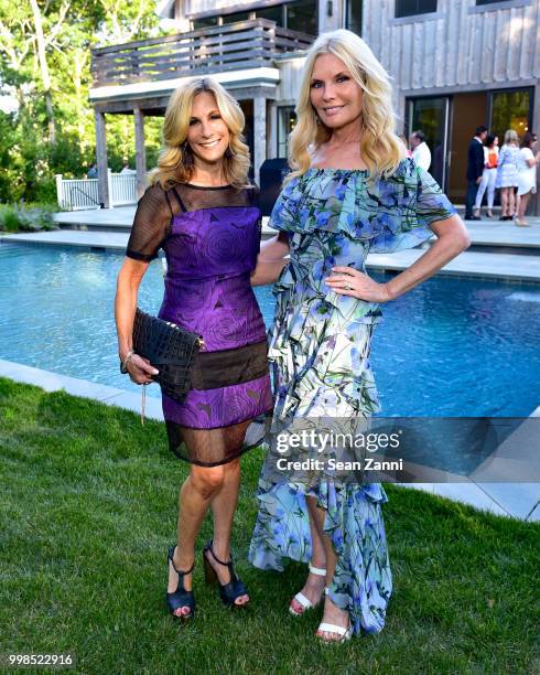 Colleen Renz 24,093 A Colleen Stock Photos, High-Res Pictures, and Images - Getty Images