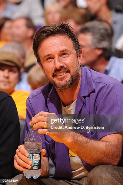 Actor David Arquette attends a game between the Phoenix Suns and the Los Angeles Lakers in Game One of the Western Conference Finals during the 2010...