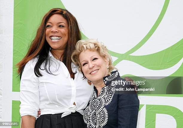 Wendy Williams and Bette Midler attend the 9th annual New York Restoration Project's Spring Picnic at Fort Washington Park on May 17, 2010 in New...