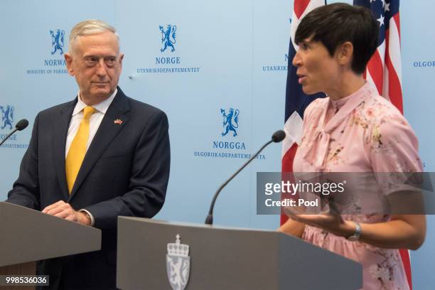 Secretary of Defence James Mattis and Norwegian Foreign Minister Ine Eriksen Soreide address a press conference in Olso on July 14, 2018.