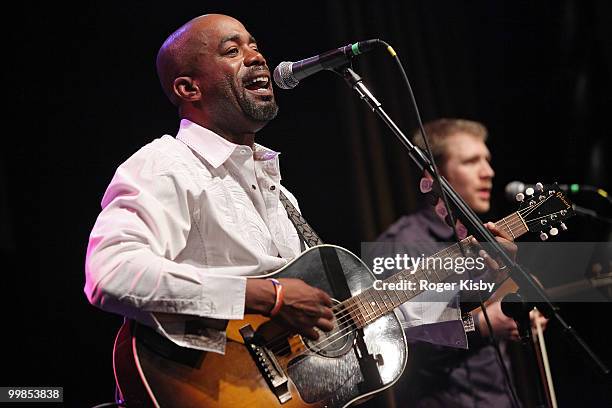 Singer Darius Rucker performs onstage at the UJA-Federation of New York's Broadcast, Cable & Video Awards Celebration at The Edison Ballroom on May...