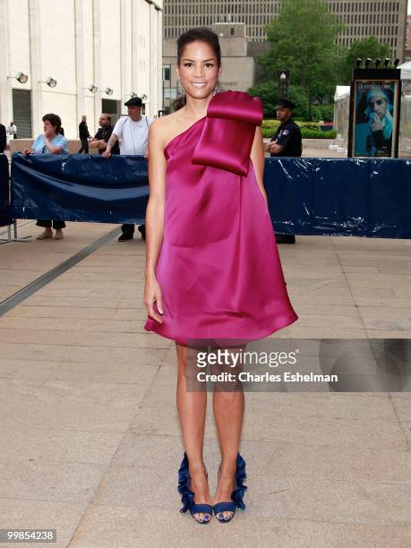 Model/actress Veronica Webb attends the 2010 American Ballet Theatre Annual Spring Gala at The Metropolitan Opera House on May 17, 2010 in New York...