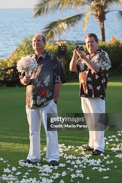 Hawaii" - Jay could not be more excited to do nothing but indulge and relax in this tropical paradise, but then an unexpected reality check dampens...