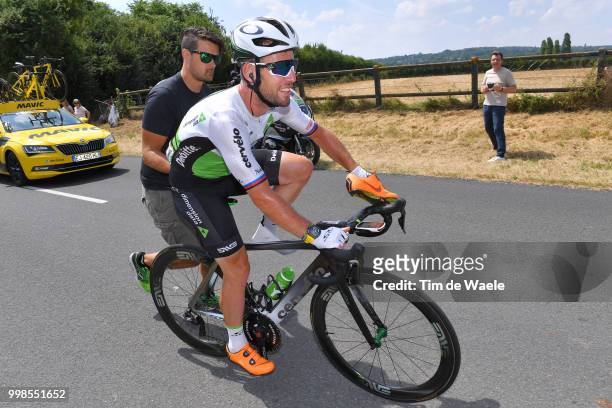 Mark Cavendish of Great Britain and Team Dimension Data / Shoe problem / Mechanical problem / during the 105th Tour de France 2018, Stage 8 a 181km...