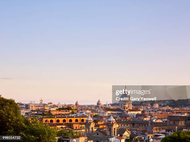 rome skyline at sunset - rome photos et images de collection