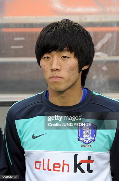 South Korean national football team midfielder Kim Bo-Kyung during a friendly football match with Ecuador in Seoul on May 16, 2010 ahead the FIFA...