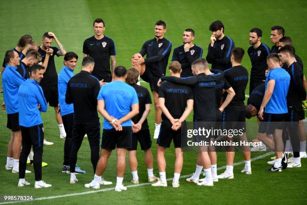 Zlatko Dalic, Head coach of Croatia speaks to his players during a Croatia training session during the 2018 FIFA World Cup at Luzhniki Stadium on...