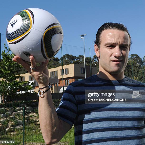 Coach Mathieu Valbuena Photos and Premium High Res Pictures - Getty Images