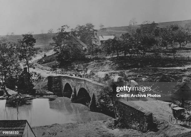 View of the middle bridge over Antietam Creek, Sharpsburg, Maryland during the battle of Antietam circa 1862.