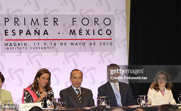 Margarita Zavala, Mexican President Felipe Calderon, Prince Felipe of Spain and Princess Letizia of Spain attend the opening of the 'I Foro...