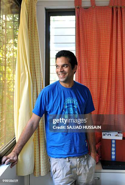 Cinéma-festival-Cannes-Inde par Béatrice LE BOHEC Indian film director Vikramaditya Motwane poses at his residence in Mumbai on May 15, 2010. AFP...