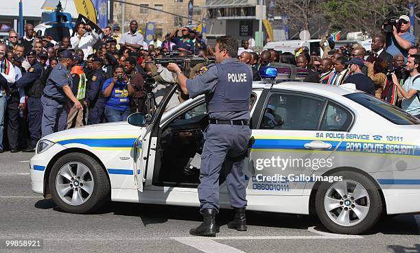 Sandton police carry out a car jacking drill in preperation for the 2010 World Cup on May 17, 2010 in Sandton, Johannesburg, South Africa. The Fifa...