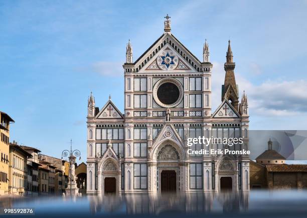 basilica di santa croce di firenze - croce 個照片及圖片檔