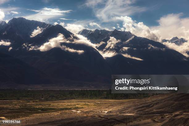 marvelous landscape view of desert in nubra valley, leh ladakh, india - nubra valley stock pictures, royalty-free photos & images