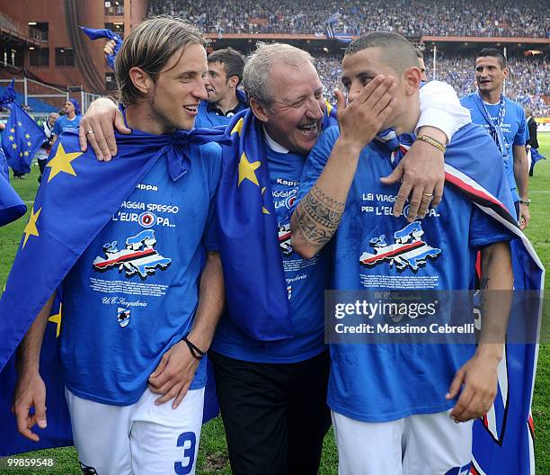 Reto Ziegler, head coach Luigi Del Neri and Angelo Palombo of UC Sampdoria celebrate fourth place and the Champions League qualification after the...