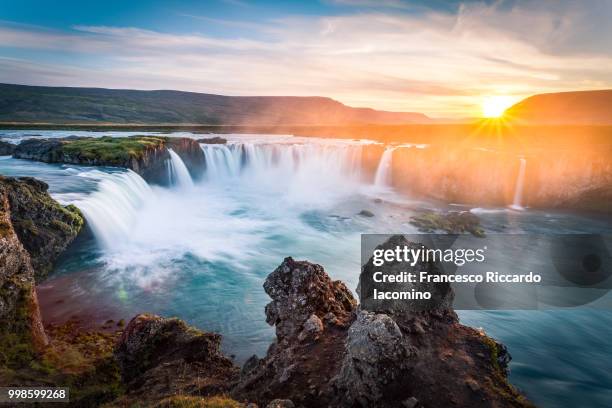 godafoss, iceland - francesco riccardo iacomino iceland imagens e fotografias de stock