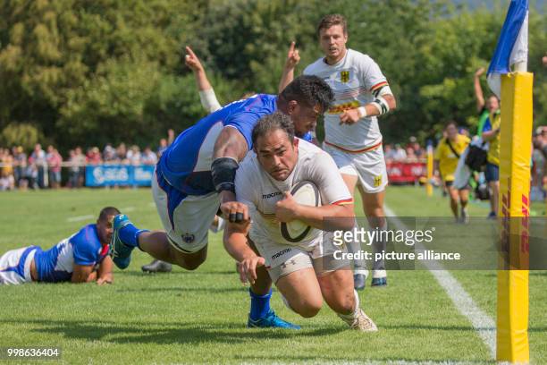 July 2018, Germany, Heidelberg: Qualifier for the Rugby World Cup 2019 in Japan between Deutschland and Samoa. Try for Germany by Samy Fuechsel ....