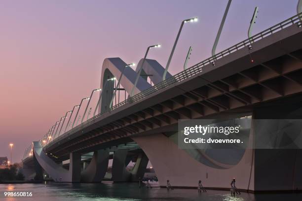 sheikh zayed bridge, abu dhabi, uae - zayed stock-fotos und bilder