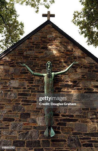 The Risen Christ on the St. James Episiopal Church.