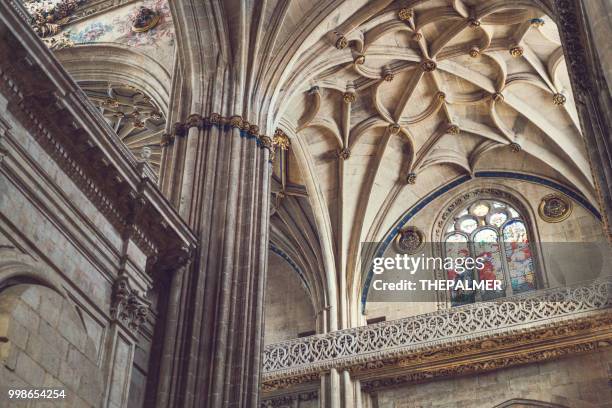 kyrkan old town caceres spanien - caceres bildbanksfoton och bilder