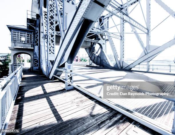 architecture - bridge detail - hdr - truss bridge stock pictures, royalty-free photos & images