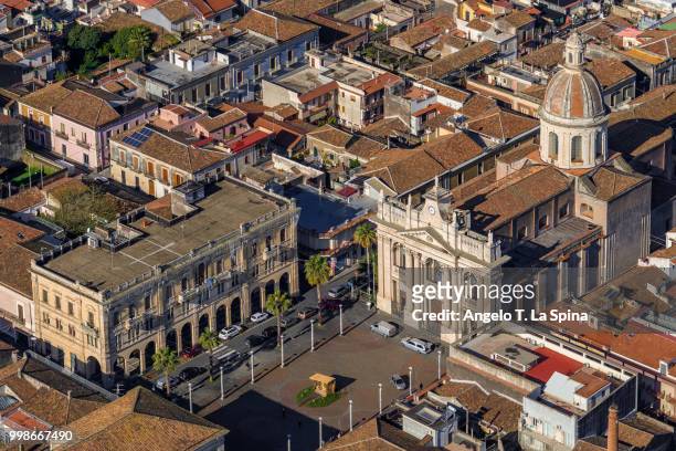 old town of riposto (central plaza) - old angelo stock pictures, royalty-free photos & images