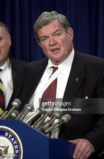 Christopher S. Bond, R-Mo., during a press conference after the Senate voted to approve John Ashcroft as Attorney General.