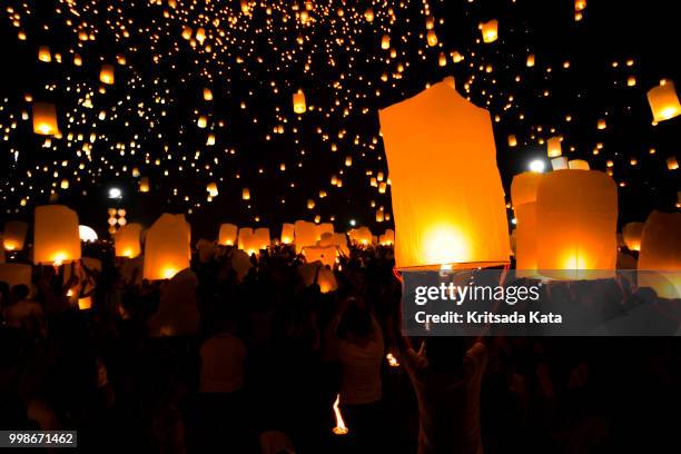 festival loy krathong yi peng lanna at chiang mai thailand - lanna stock pictures, royalty-free photos & images