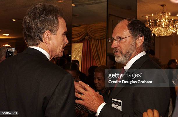 Warren Beatty talks with John Corzine, D-N.J., during a reception to kick off the new political group, Progressive Majority.
