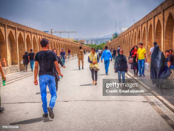 si-o-seh pol (the bridge of thirty-three spans), isfahan, iran - isfahan province stock pictures, royalty-free photos & images