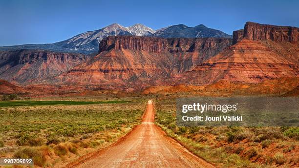 adobe mesa and la sal mountains - sal stock pictures, royalty-free photos & images