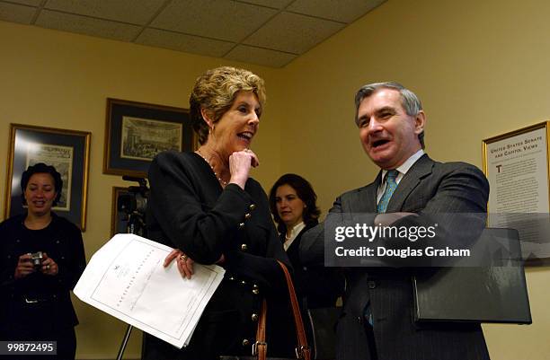 Sarah Brady, chairman BCPGV, talks with Sen. Jack Reed, D-R.I., before the start of the news conference to oppose legal immunity for the gun...