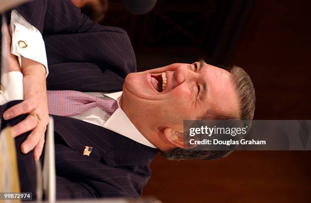 Tom Rdige Target 1,383 Security Secretary Tom Ridge Stock Photos, High-Res Pictures, and ...