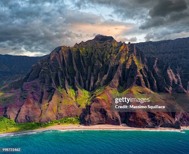 na pali #2112 - na pali fotografías e imágenes de stock