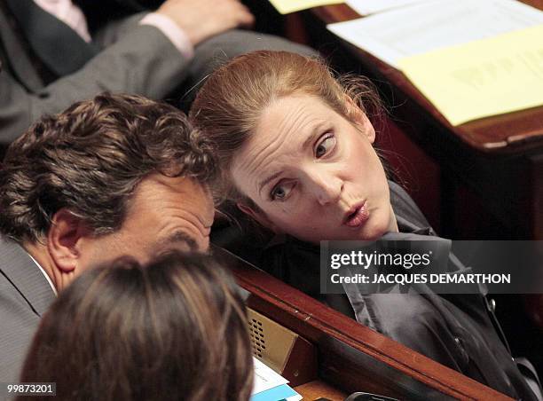 France's Junior Minister for Digital Economy Nathalie Kosciusko-Morizet talks with Minister for Education Luc Chatel during the weekly session of...