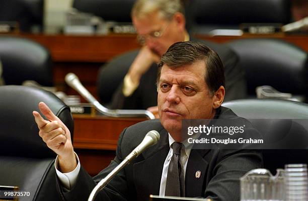 Tom Cole, R-OK., questions Adm. E.P. Giabastiani, commander, U.S. Joint Forces Command, during a full committee hearing on operational lessons...