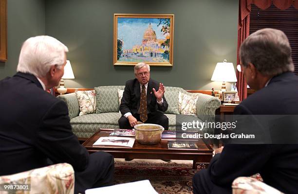 Trent Lott and Thad Cochran talk with Curt Weldon about storm damage in Mississippi. Weldon from Pennsylvania was presenting them with a check for...