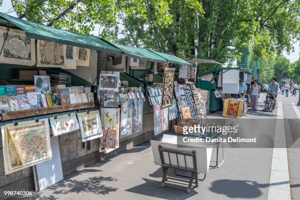 market stall at street, paris, france - marché de plein air photos et images de collection