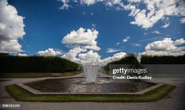 fountain at the royal palace drottningholm - drottningholm palace stock-fotos und bilder