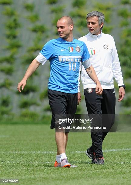 Internazionale Milano head coach Jose Mourinho and Wesley Sneijder attend an FC Internazionale Milano training session during a media open day on May...