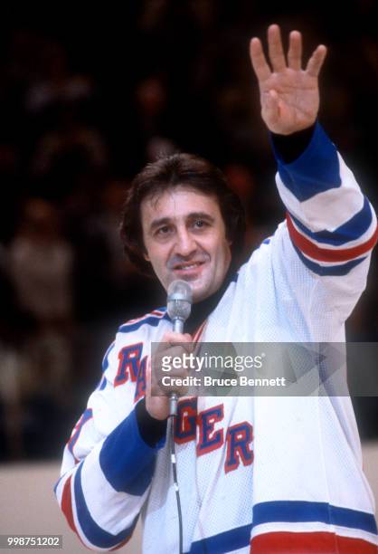 Phil Esposito of the New York Rangers talks to the crowd as he retires after an NHL game against the Buffalo Sabres on January 9, 1981 at the Madison...