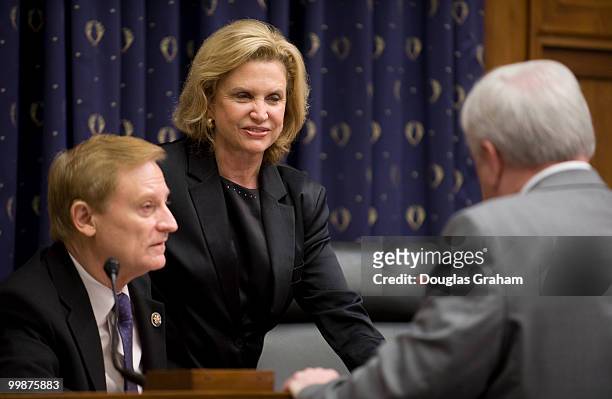 Spencer Bachus, R-AL., Carolyn Maloney, D-NY, and Dennis Dollar of Dollar Associates, LLC, talk before the start of the House Financial Services...