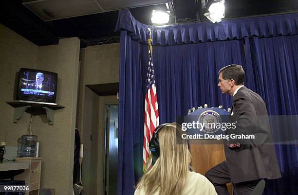 Charles S. Robb, D-Va., watches President Clinton at a press conference in the White House on the attack of the U.S.S. Cole. Robb was in the Senate...