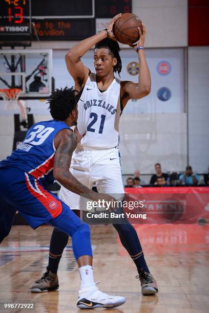 Deyonta Davis of Memphis Grizzlies handles the ball against the Detroit Pistons during the 2018 Las Vegas Summer League on July 7, 2018 at the Cox...